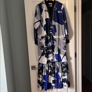 Chic Blue and Black Floral Long Sleeve Dress